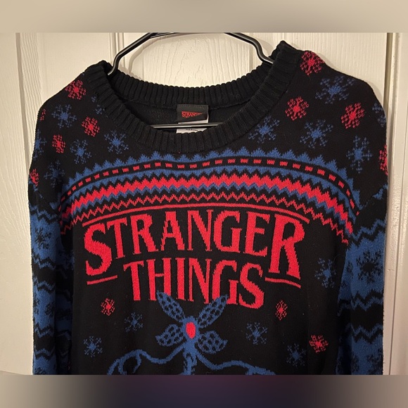 STRANGER THINGS ugly Christmas Sweater Netflix Officially Licensed  Mens XL - Picture 2 of 5